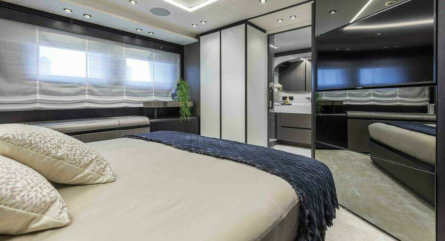 L A U L 129ft Extra Yachts Yacht For Sale