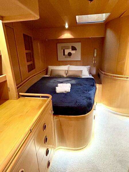 PERSISTENCE 110ft Sensation Yachts Yacht For Sale