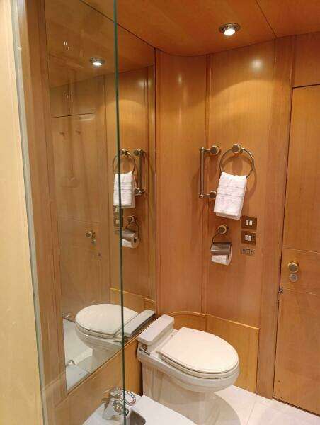 PERSISTENCE 110ft Sensation Yachts Yacht For Sale