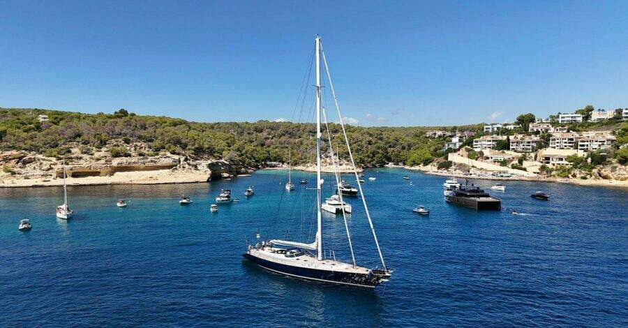 PERSISTENCE 110ft Sensation Yachts Yacht For Sale