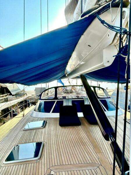PERSISTENCE 110ft Sensation Yachts Yacht For Sale