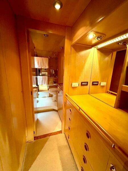 PERSISTENCE 110ft Sensation Yachts Yacht For Sale