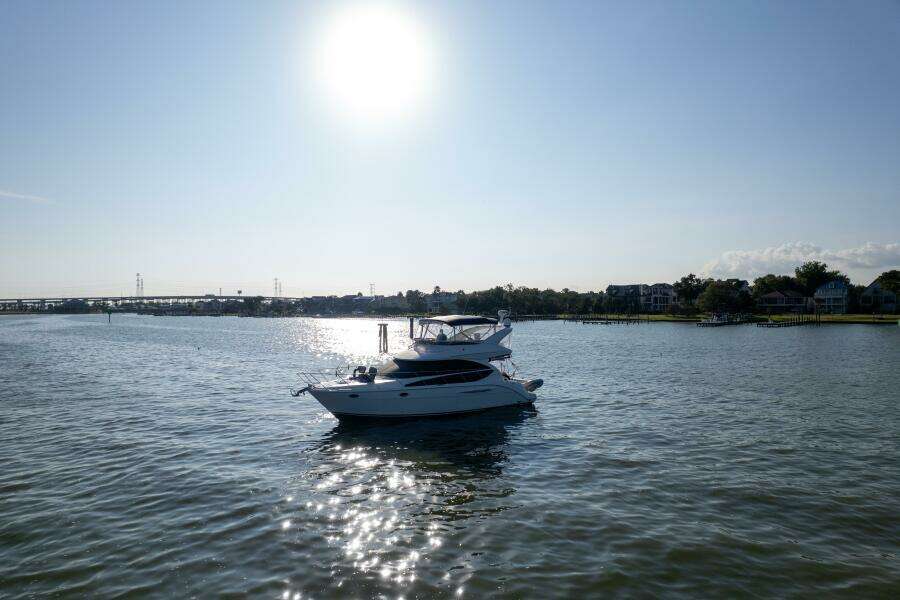 2010 Meridian 391 Motor Yacht