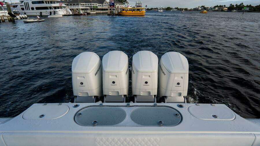 47ft Front Runner Yacht For Sale