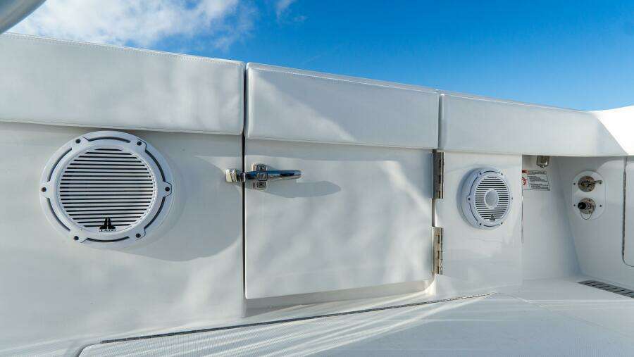 47ft Front Runner Yacht For Sale