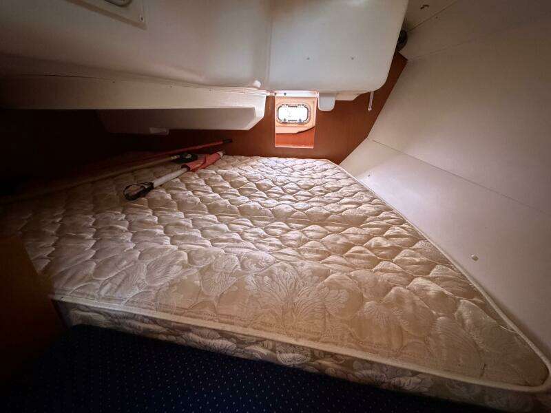 31ft Beneteau Yacht For Sale