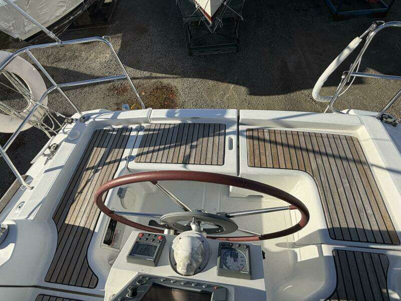 31ft Beneteau Yacht For Sale