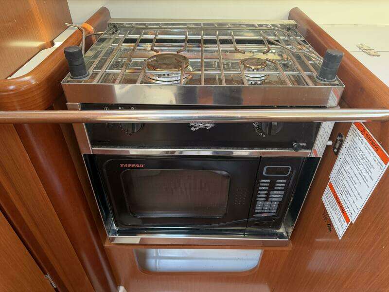 31ft Beneteau Yacht For Sale