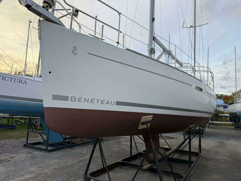 31ft Beneteau Yacht For Sale