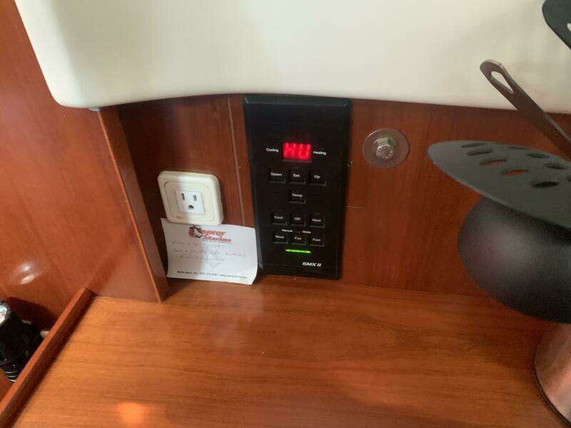 Neptune s Daughter 36ft Beneteau Yacht For Sale