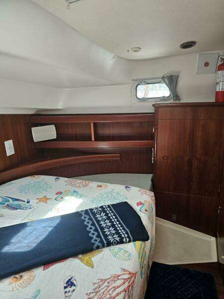 Neptune s Daughter 36ft Beneteau Yacht For Sale