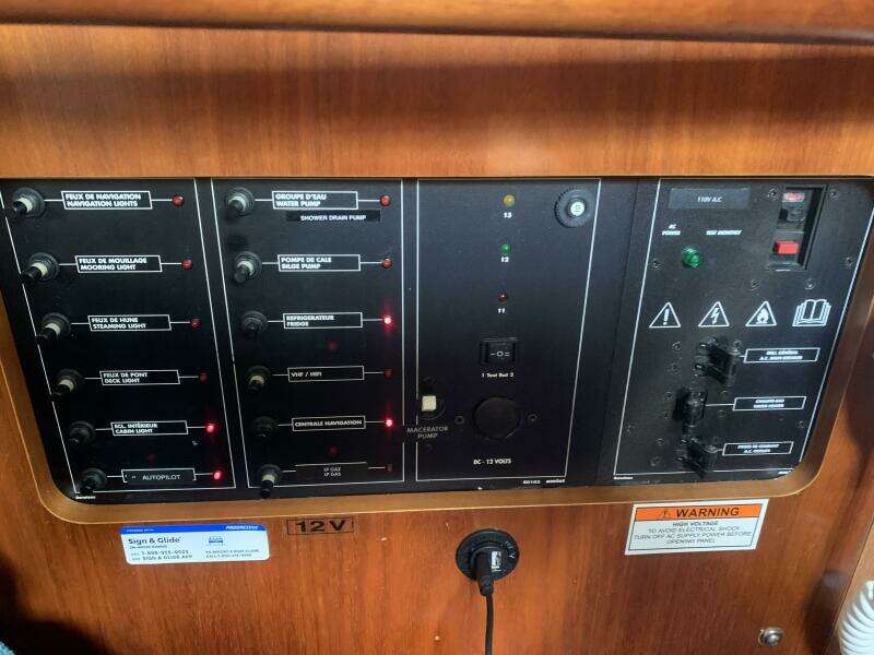 Neptune s Daughter 36ft Beneteau Yacht For Sale