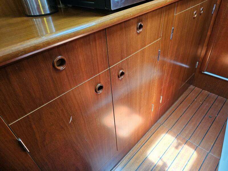 Neptune s Daughter 36ft Beneteau Yacht For Sale
