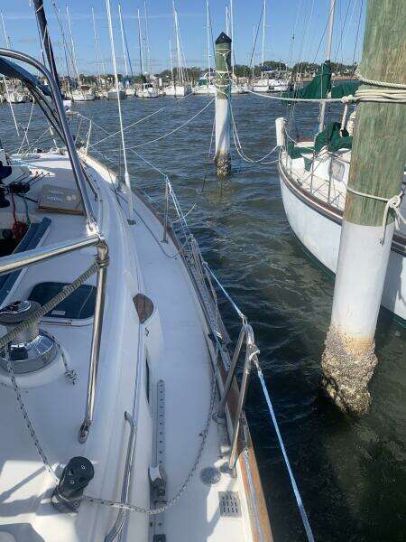 Neptune s Daughter 36ft Beneteau Yacht For Sale