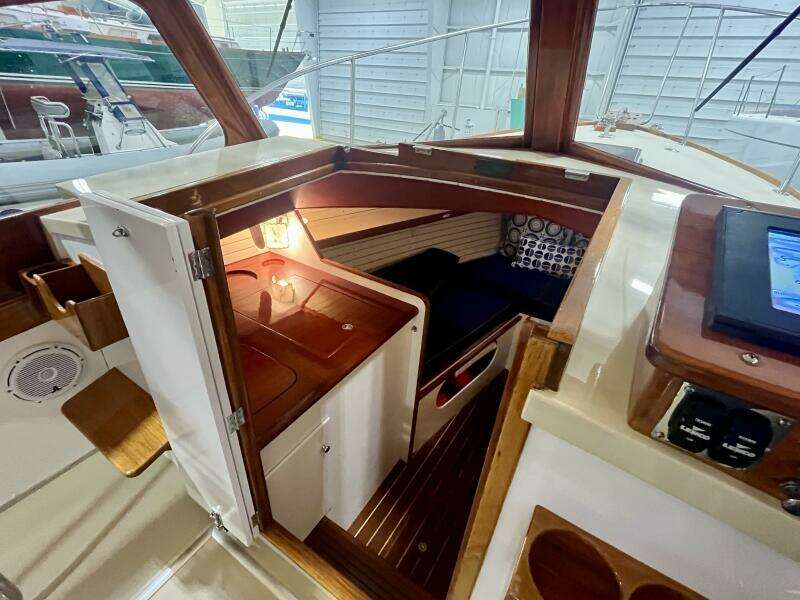 Maruffa 29ft Dyer Yacht For Sale