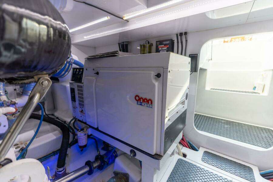 2006 Jim Smith 68 Convertible- Engine Room