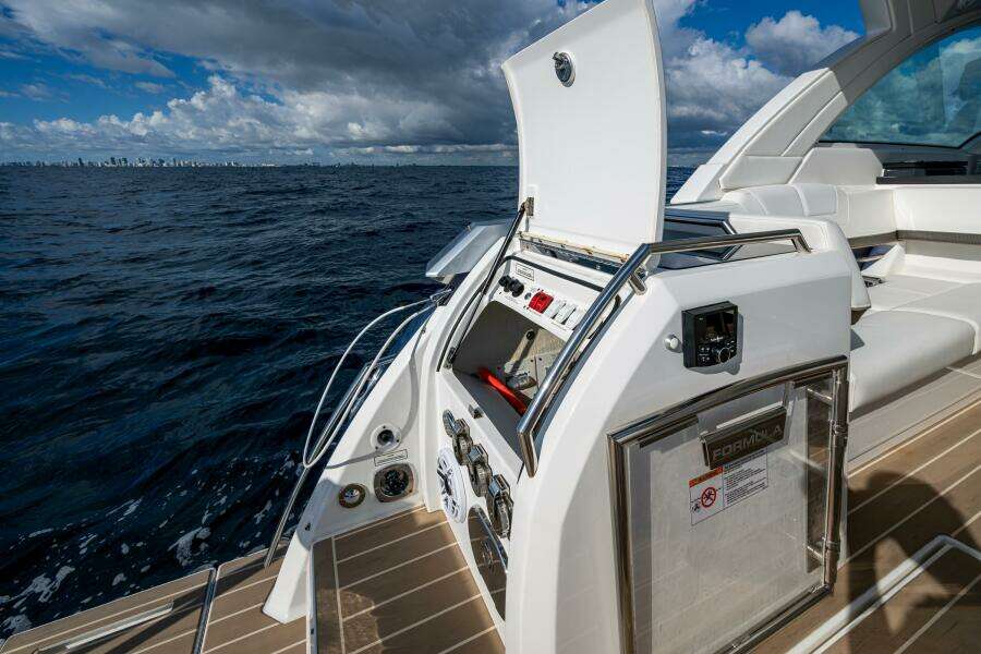 38ft Formula Yacht For Sale