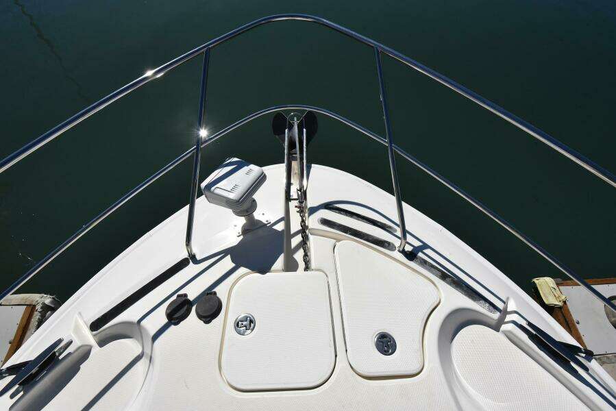 2010 38 Silverton Sedan Bridge - Pura Vida