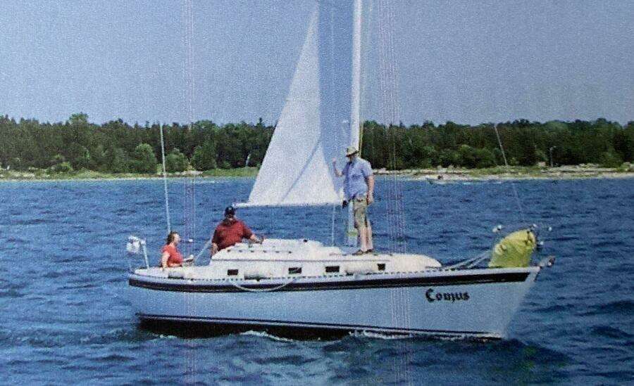Comus 28ft Aloha Yacht For Sale