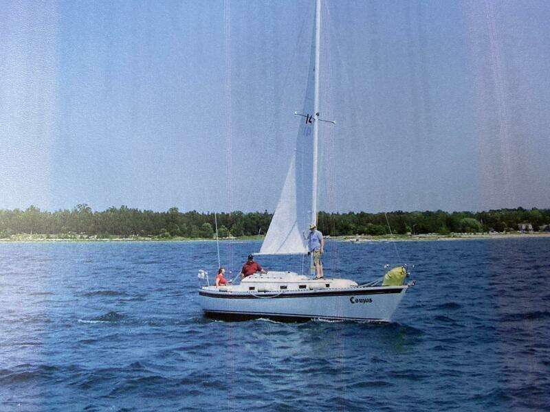 Comus 28ft Aloha Yacht For Sale