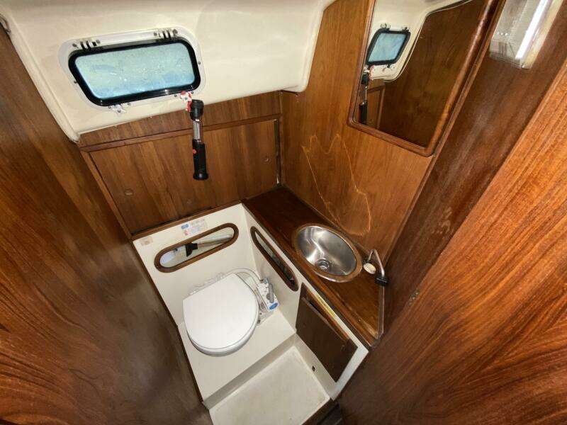 Comus 28ft Aloha Yacht For Sale