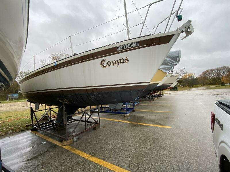 Comus 28ft Aloha Yacht For Sale