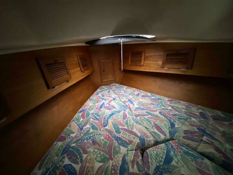 Comus 28ft Aloha Yacht For Sale