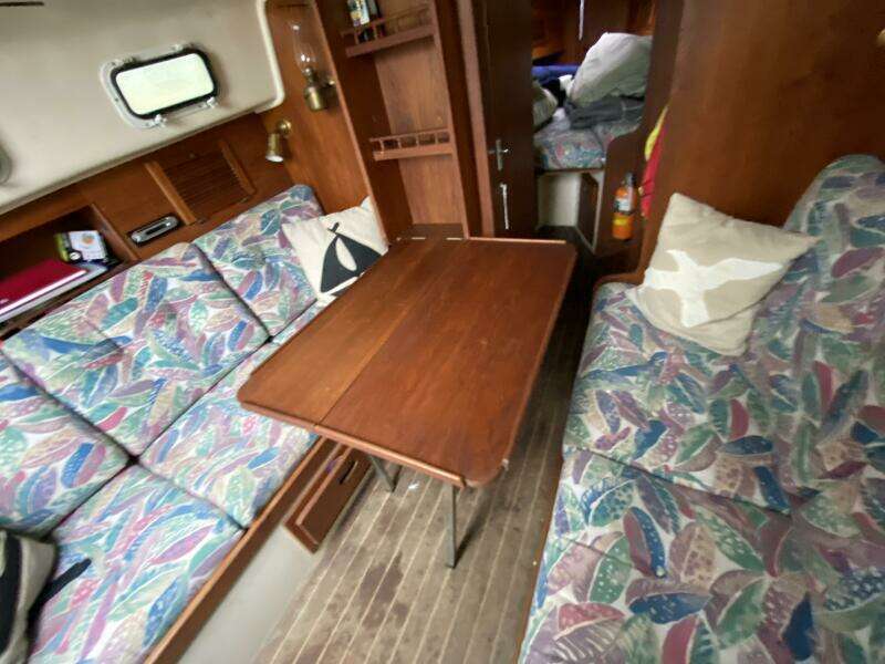 Comus 28ft Aloha Yacht For Sale