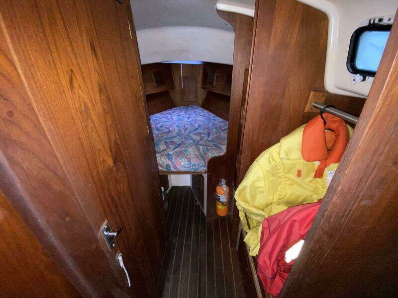 Comus 28ft Aloha Yacht For Sale