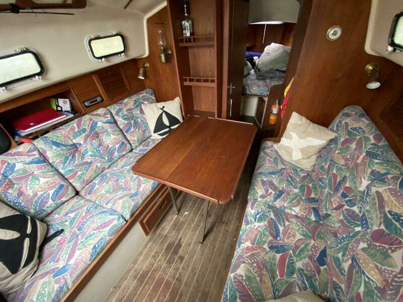 Comus 28ft Aloha Yacht For Sale