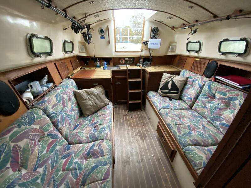 Comus 28ft Aloha Yacht For Sale