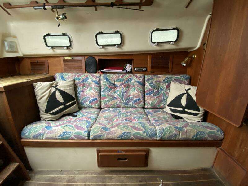 Comus 28ft Aloha Yacht For Sale