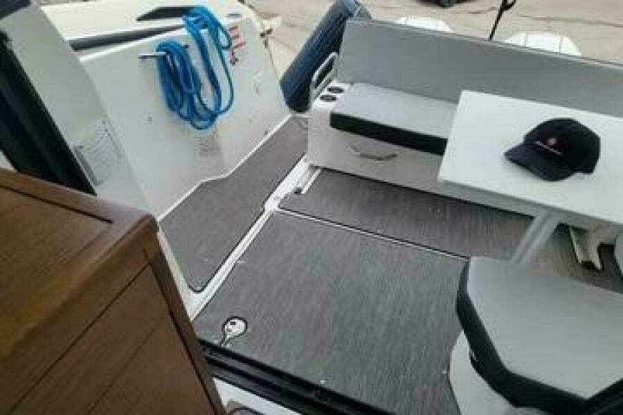 29ft Jeanneau Yacht For Sale