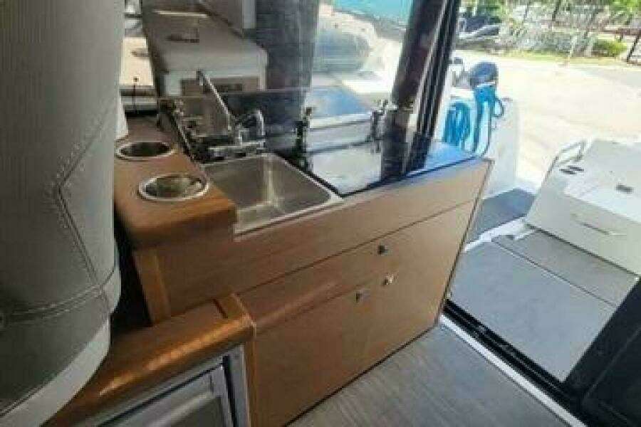 29ft Jeanneau Yacht For Sale