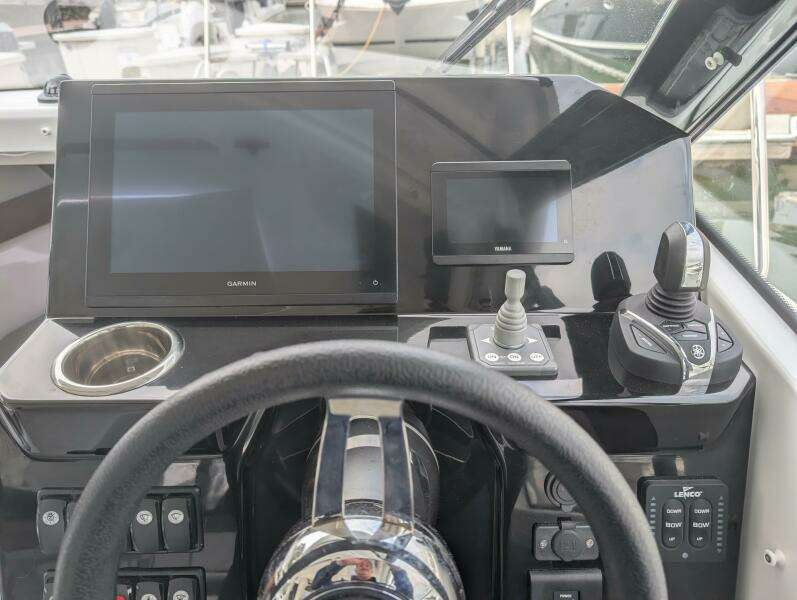 26ft Jeanneau Yacht For Sale