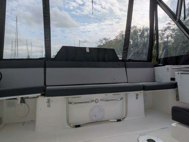 26ft Jeanneau Yacht For Sale
