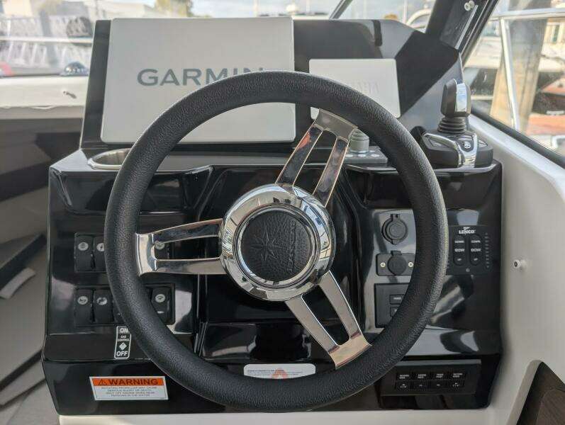 26ft Jeanneau Yacht For Sale