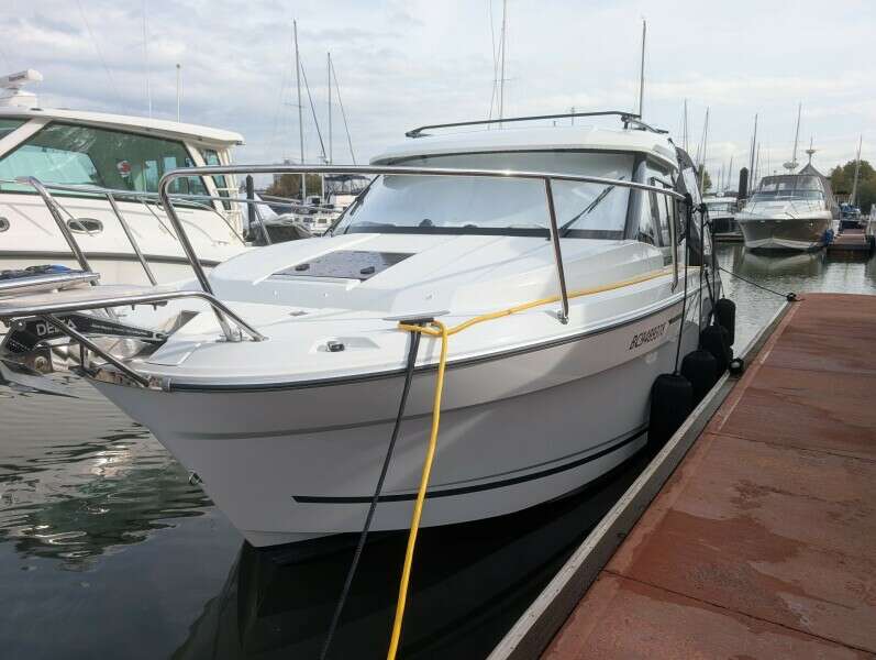 26ft Jeanneau Yacht For Sale