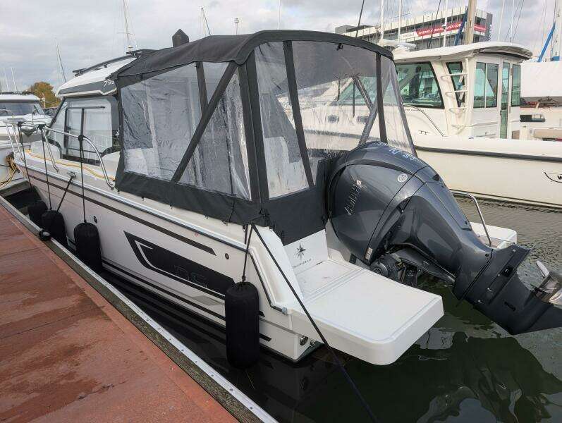 26ft Jeanneau Yacht For Sale