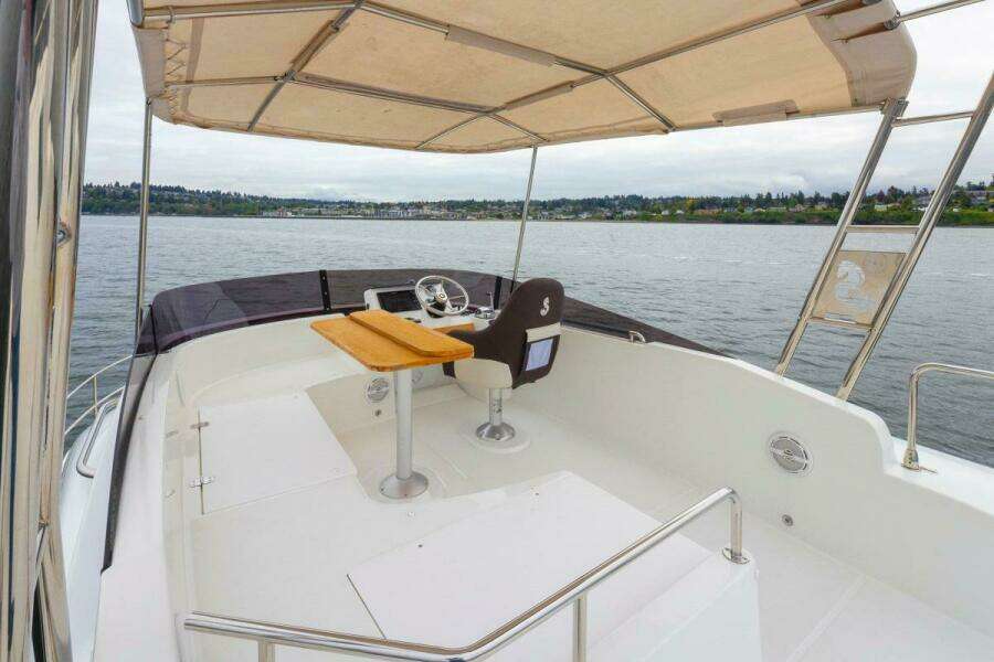 Cheers 35ft Beneteau Yacht For Sale
