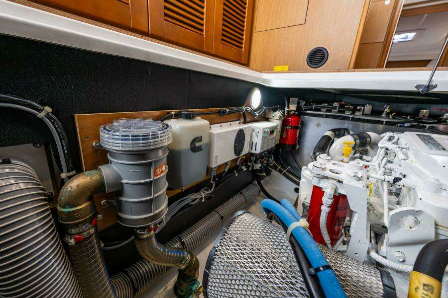 Cheers 35ft Beneteau Yacht For Sale