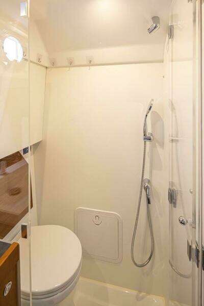 Cheers 35ft Beneteau Yacht For Sale