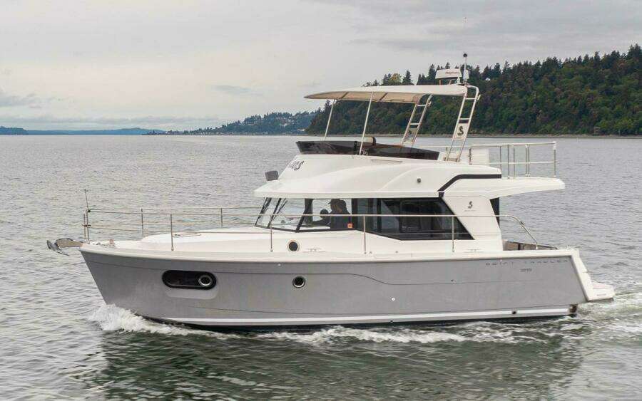 Cheers 35ft Beneteau Yacht For Sale