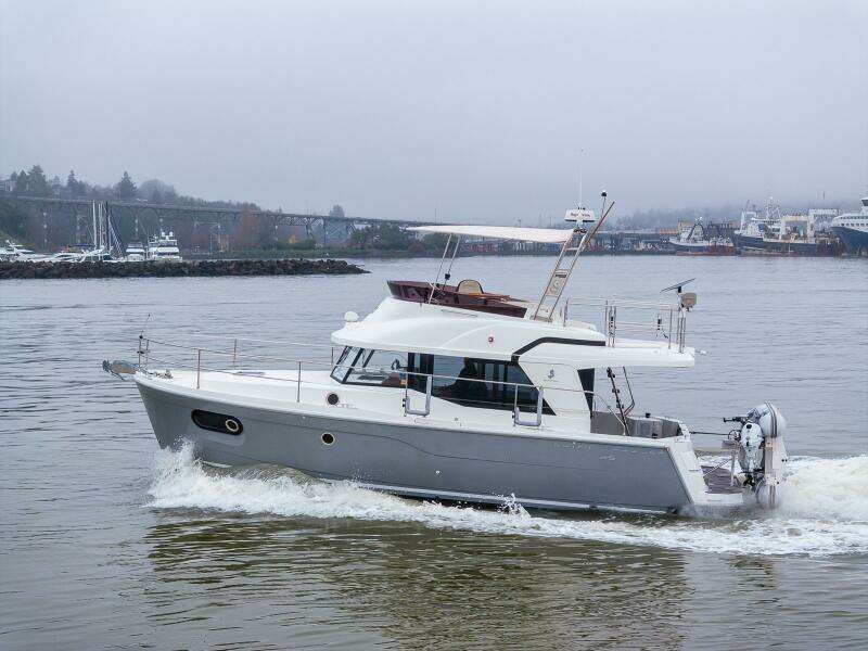 Cheers 35ft Beneteau Yacht For Sale