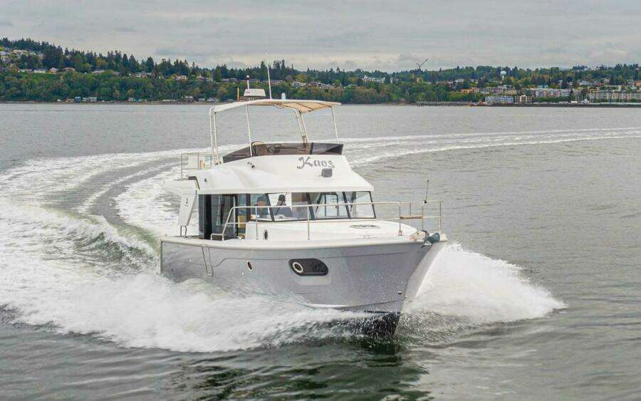 Cheers 35ft Beneteau Yacht For Sale