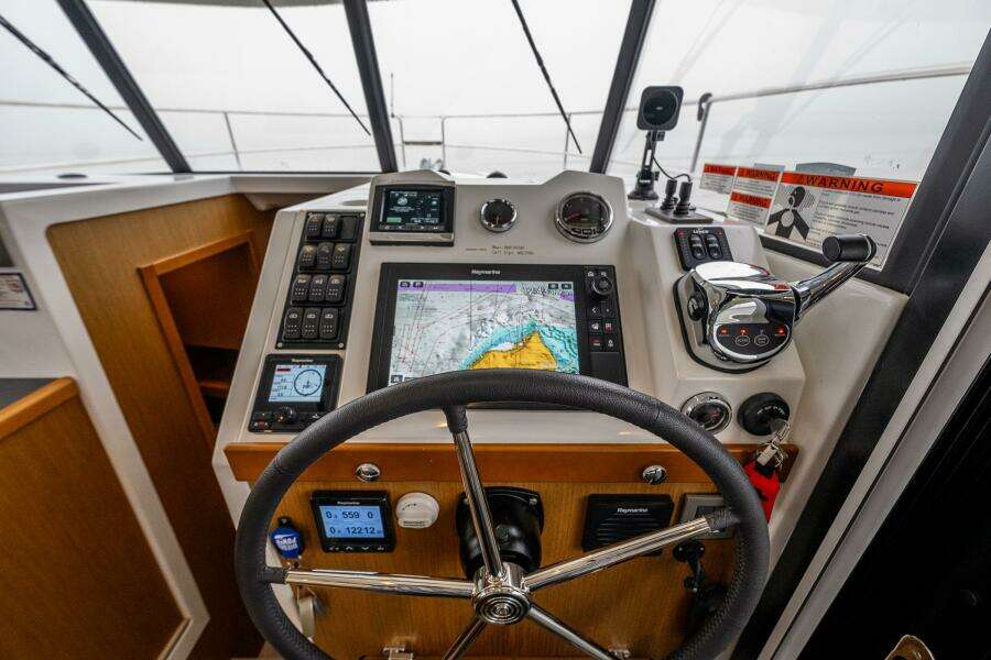 Cheers 35ft Beneteau Yacht For Sale