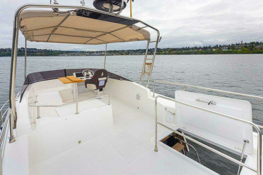 Cheers 35ft Beneteau Yacht For Sale