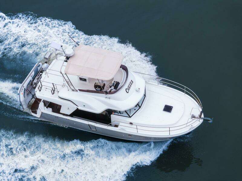 Cheers 35ft Beneteau Yacht For Sale
