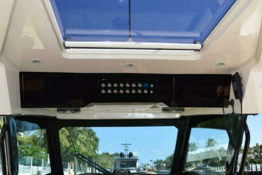 37ft Scout Yacht For Sale