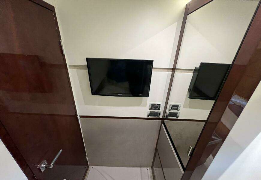 At Last 55ft Sea Ray Yacht For Sale